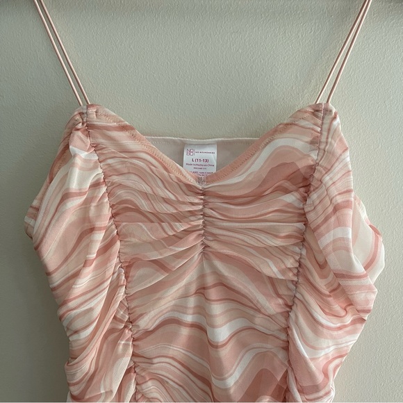 Y2K Inspired Cami - Picture 5 of 8